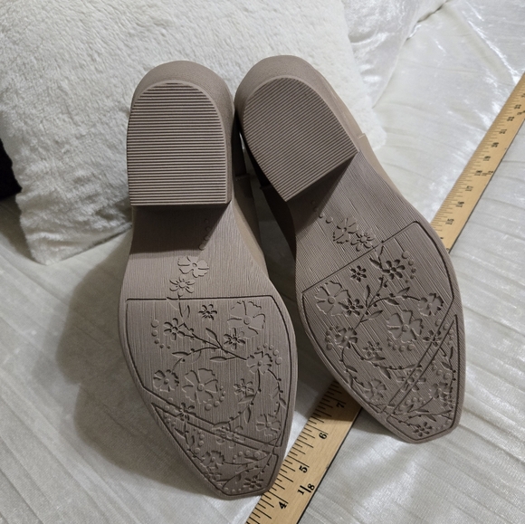 Tan  Womens Ankle Boots By Sonoma Size 7 1/2 NWOT! NEVER WORN - Picture 7 of 8